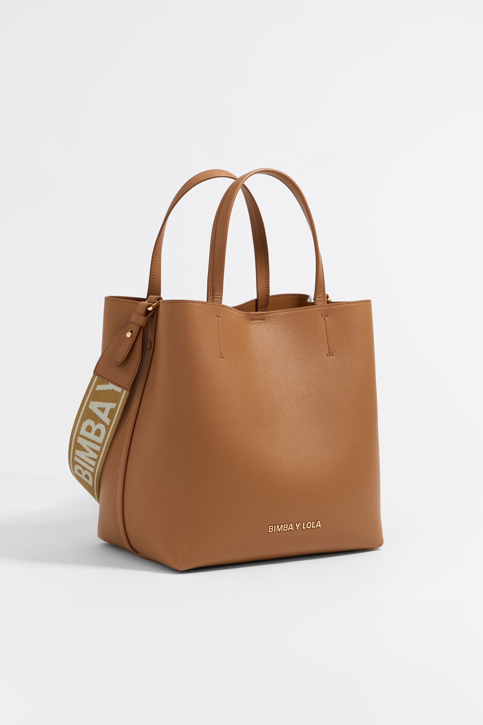 Large honey leather Chihuahua bag
