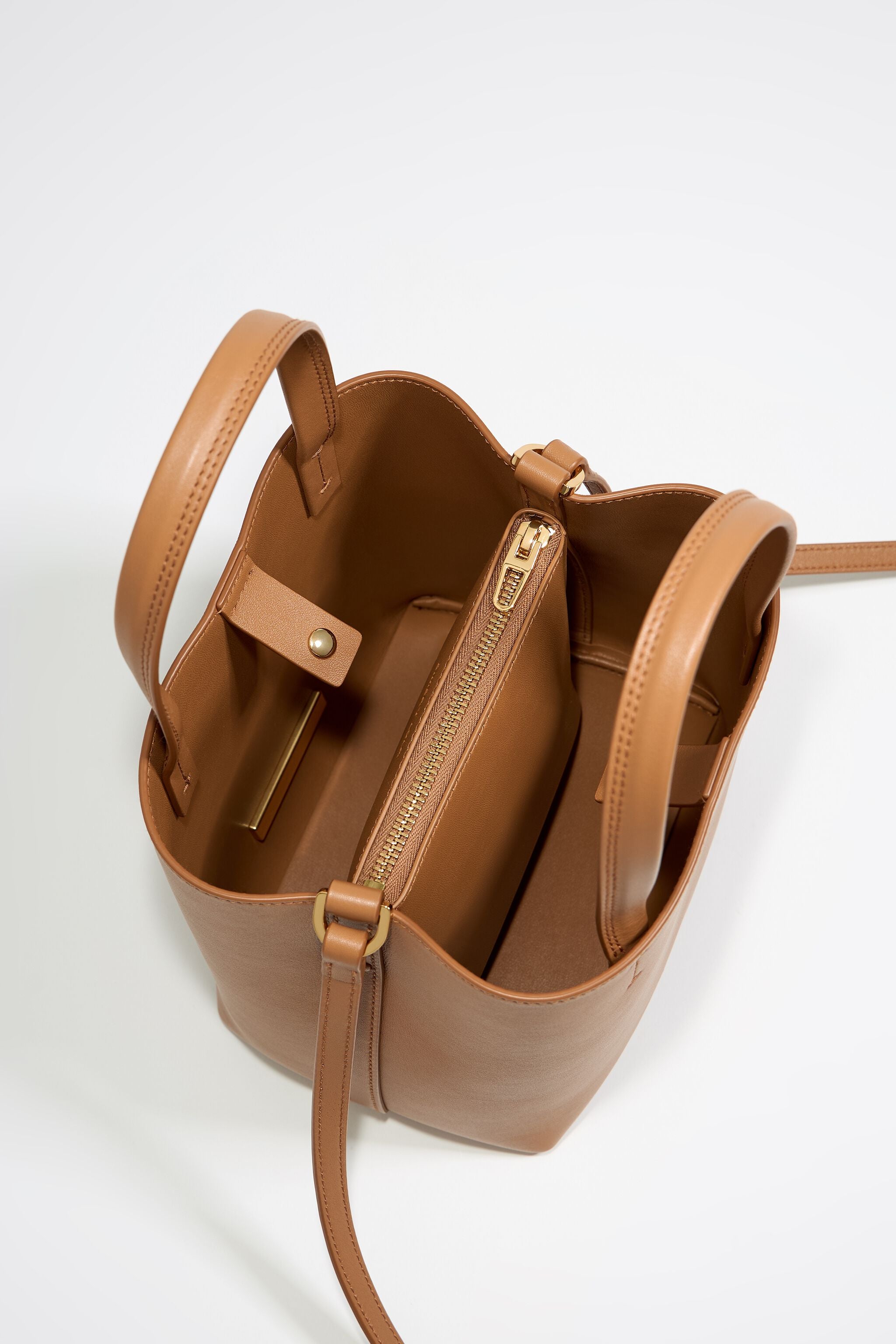 Small honey leather Chihuahua bag