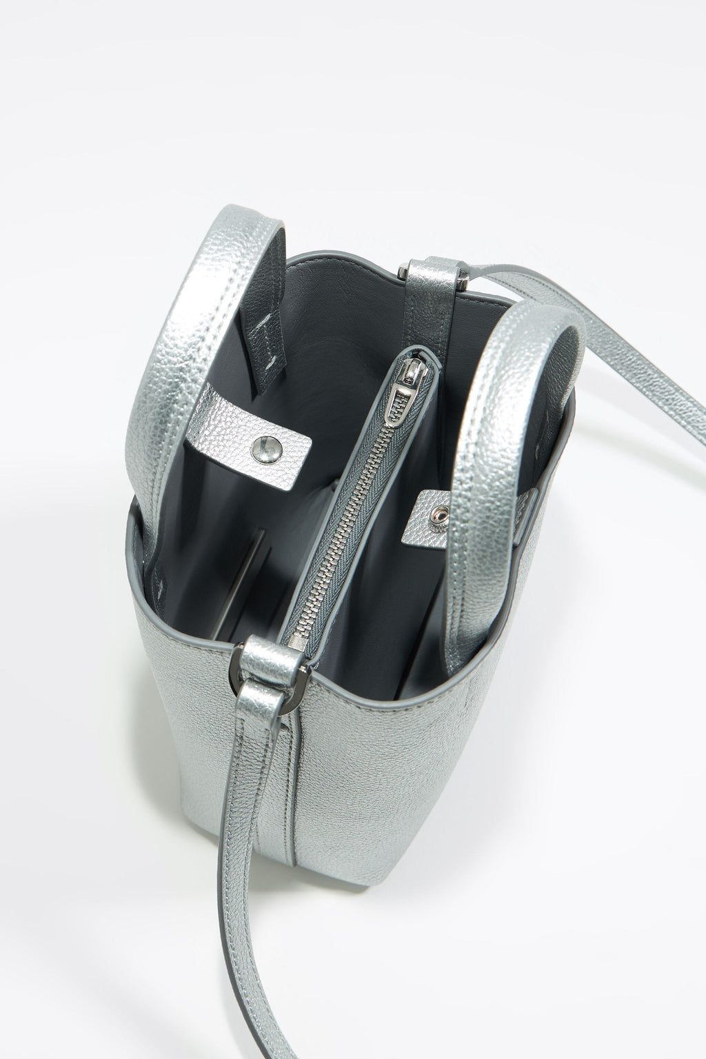 Mini silver leather Chihuahua bag