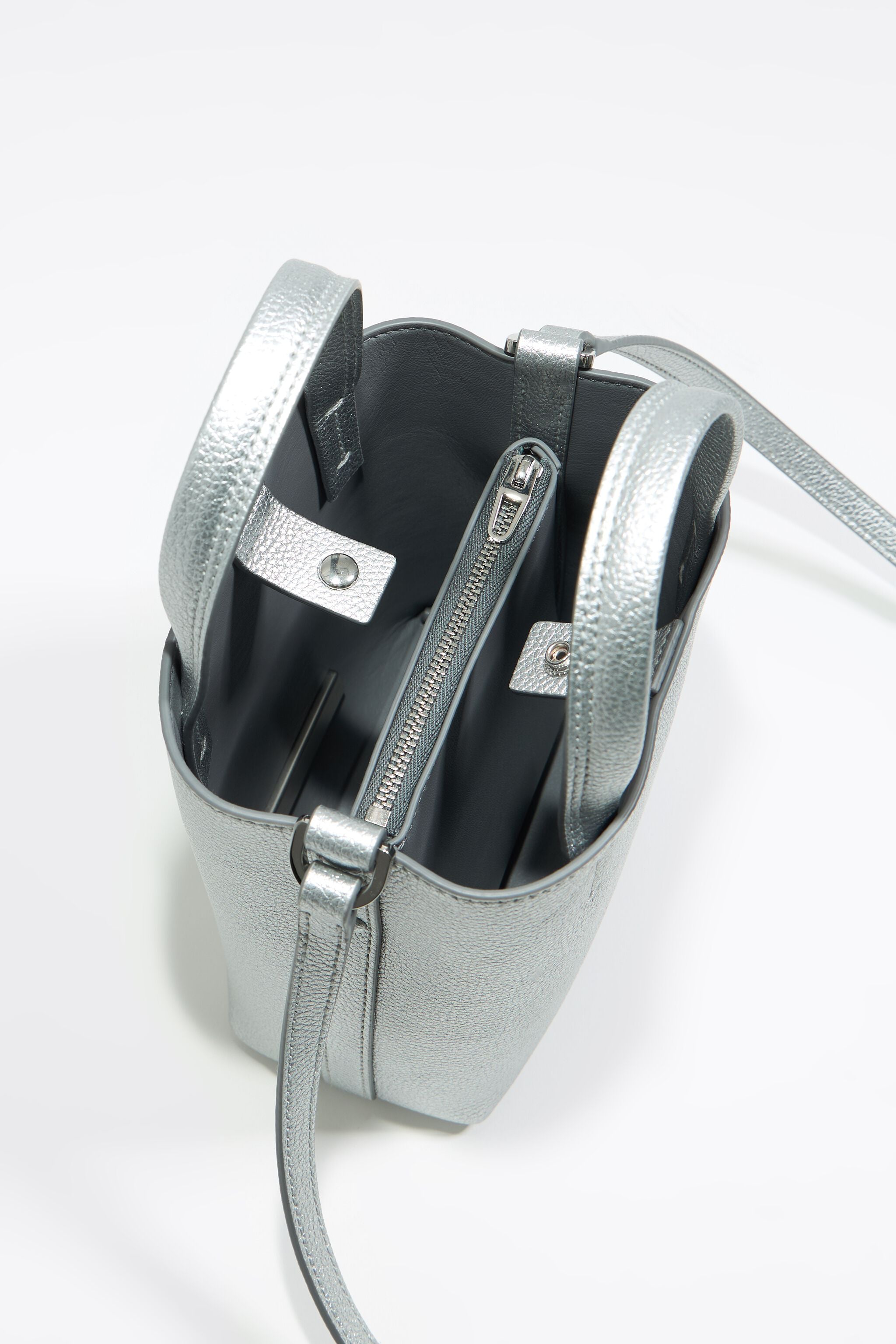 Mini silver leather Chihuahua bag