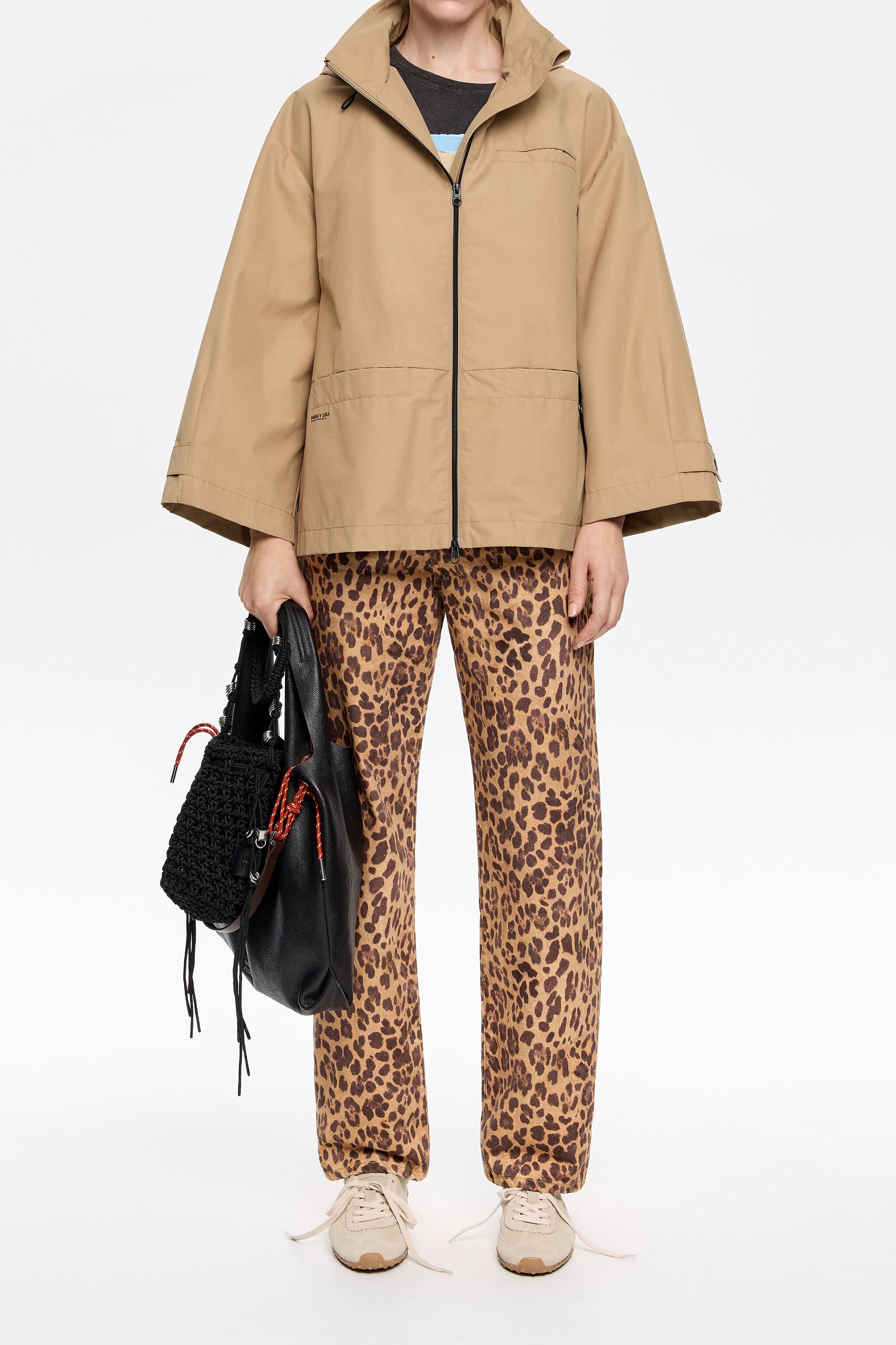 Camel A-line trench