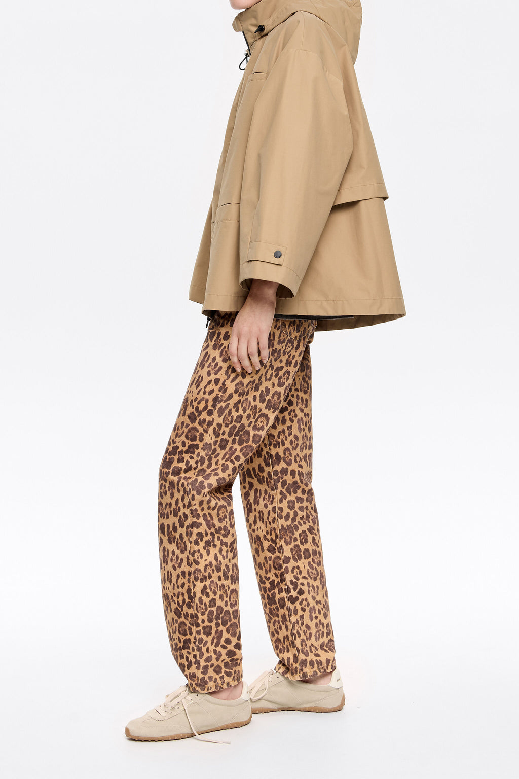 Camel A-line trench