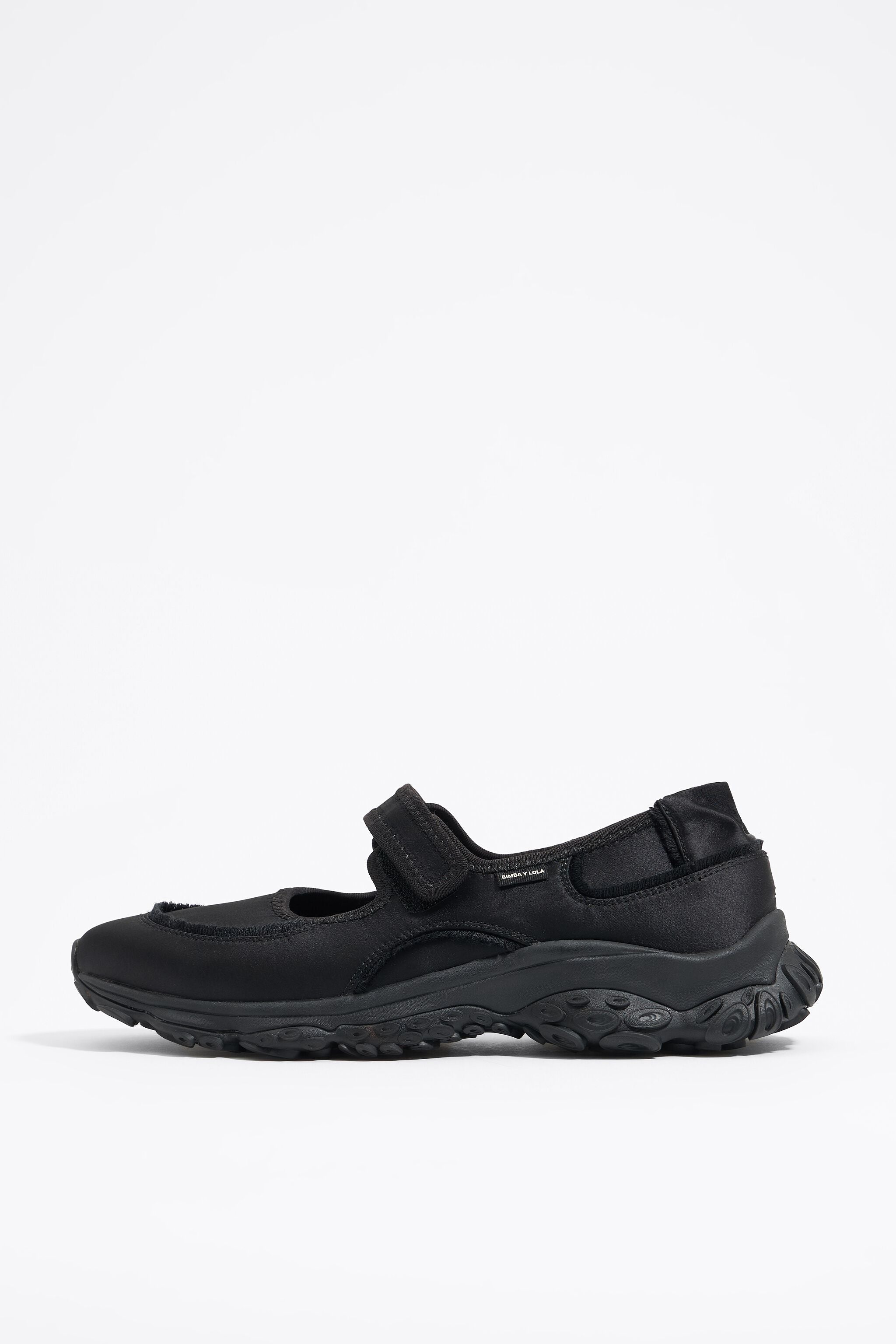 Black octopus Mary-Jane runner ballerina
