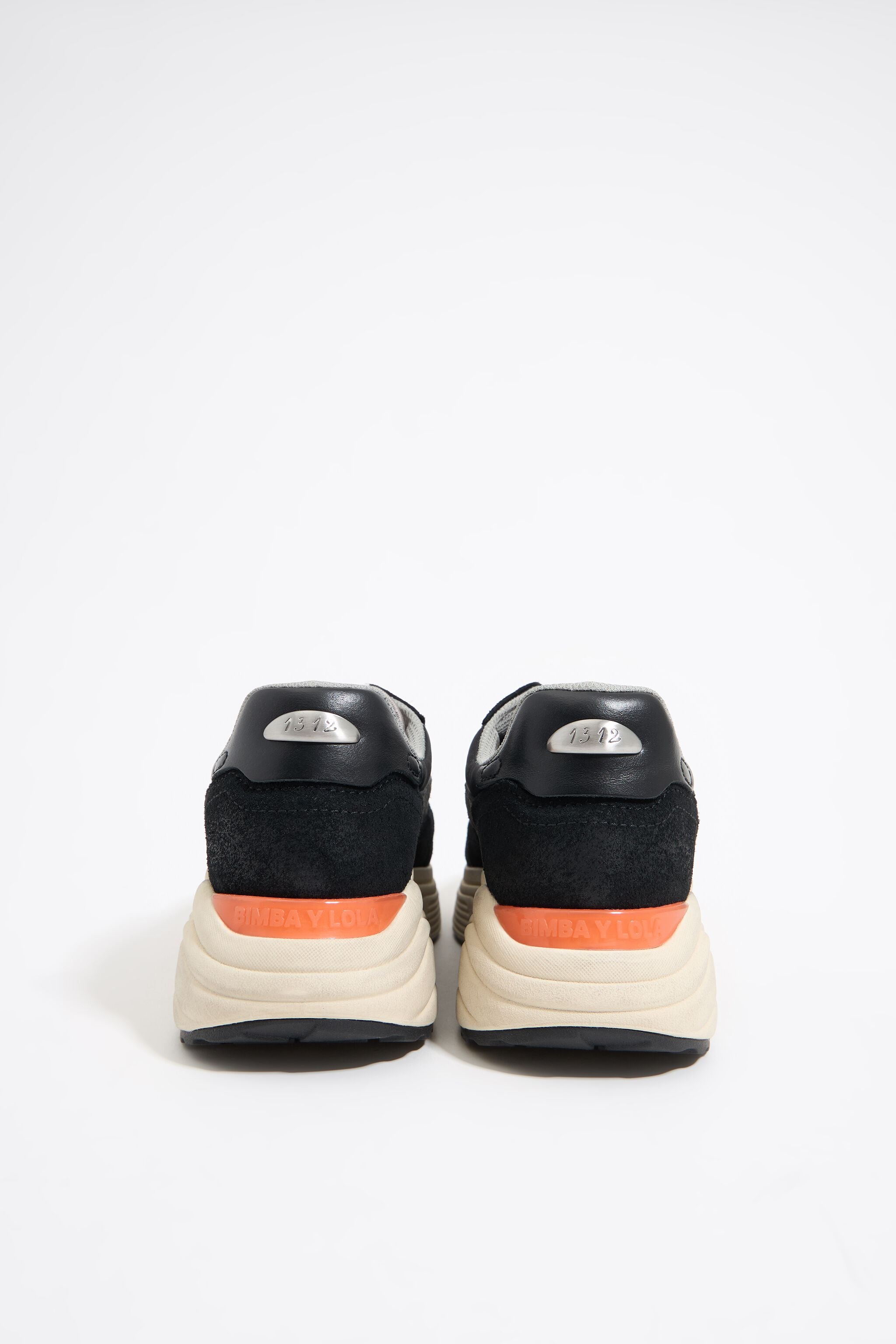 Black 13 12 jogger sneaker