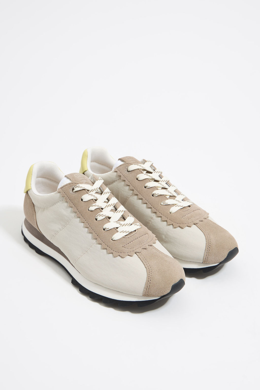 Gray 13 18 retro sneaker
