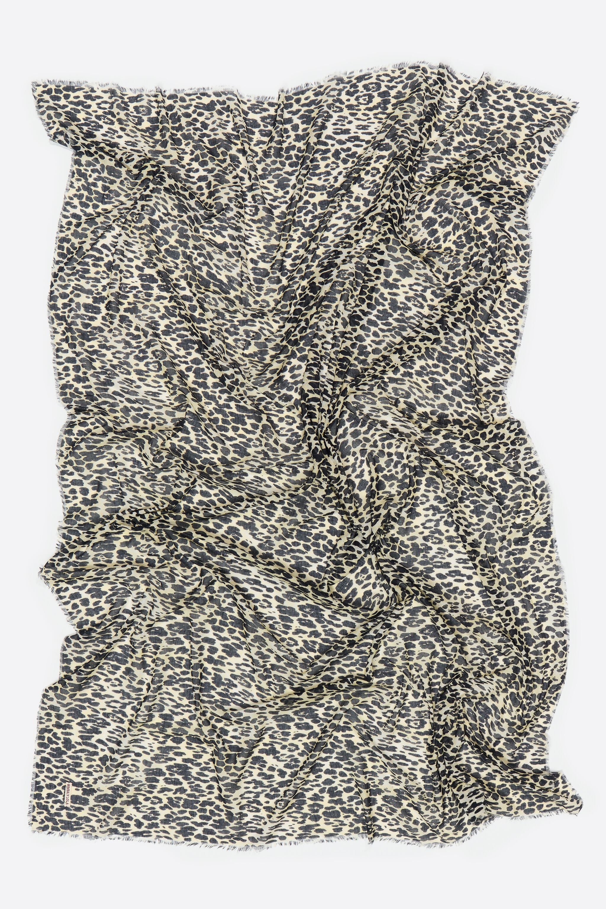 Ivory Leopard fine sarong shawl