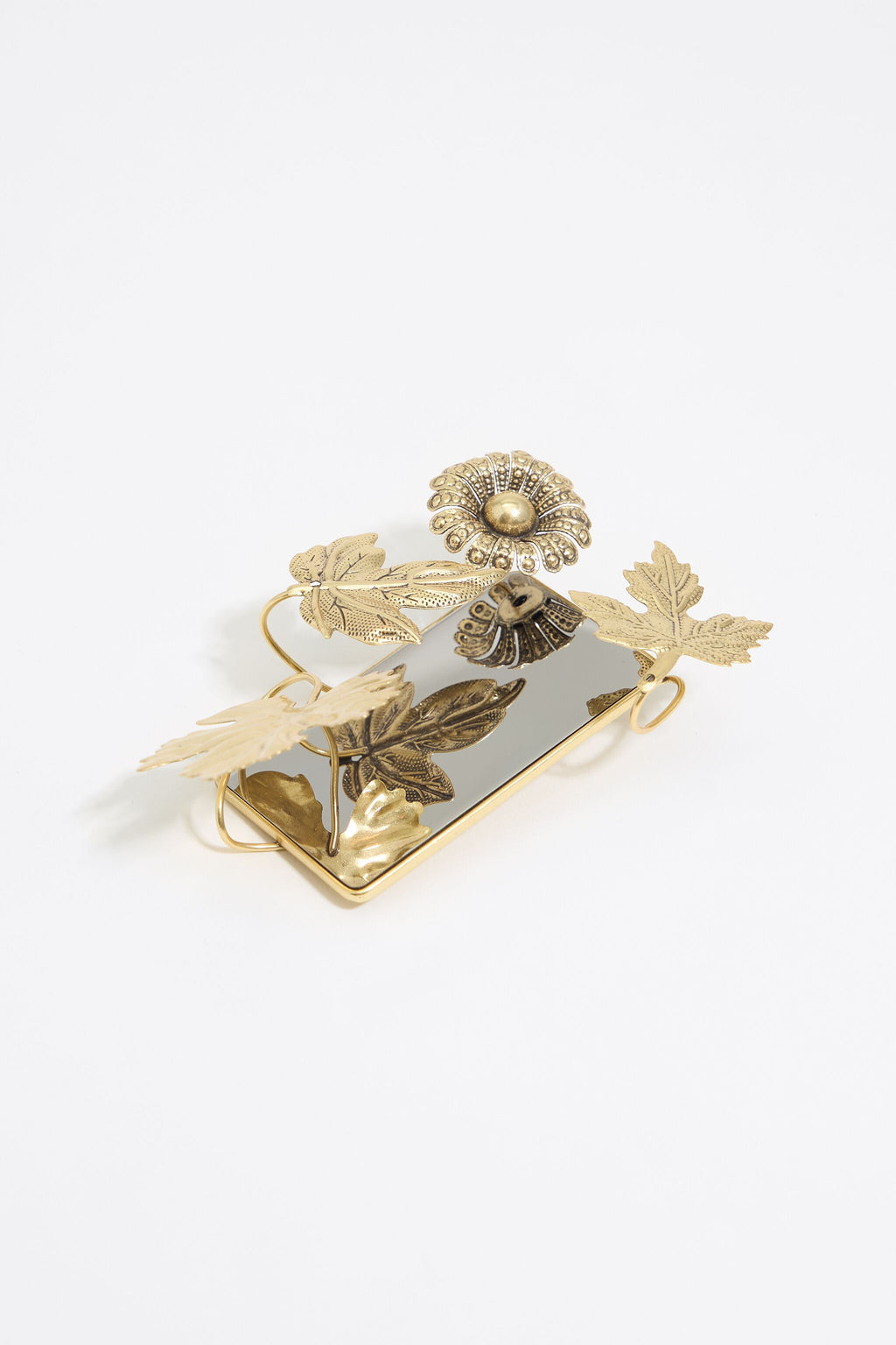 Gold leaves and mirrors earrings
