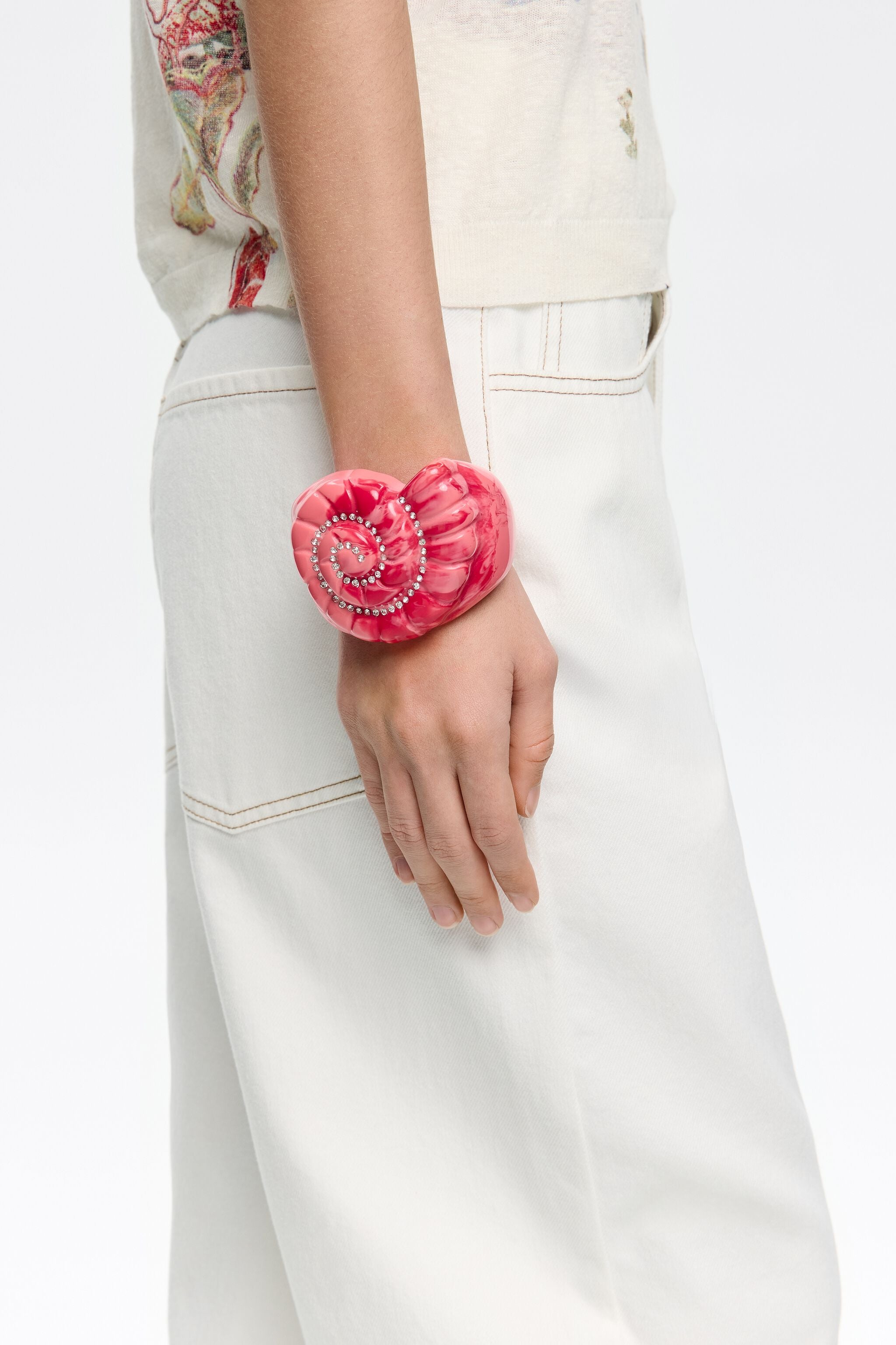 Pink resin shell bracelet