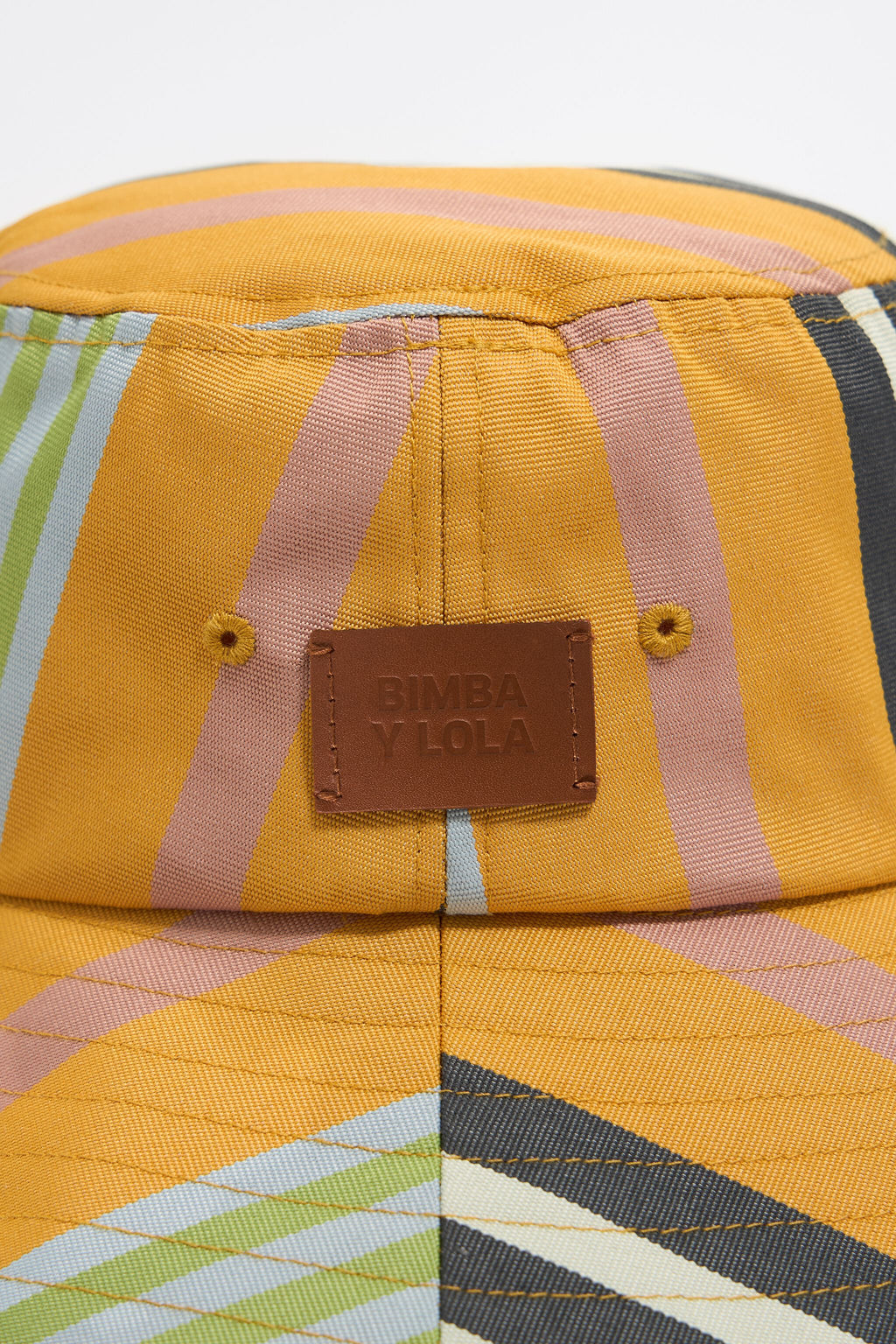 Multicolor striped bucket hat