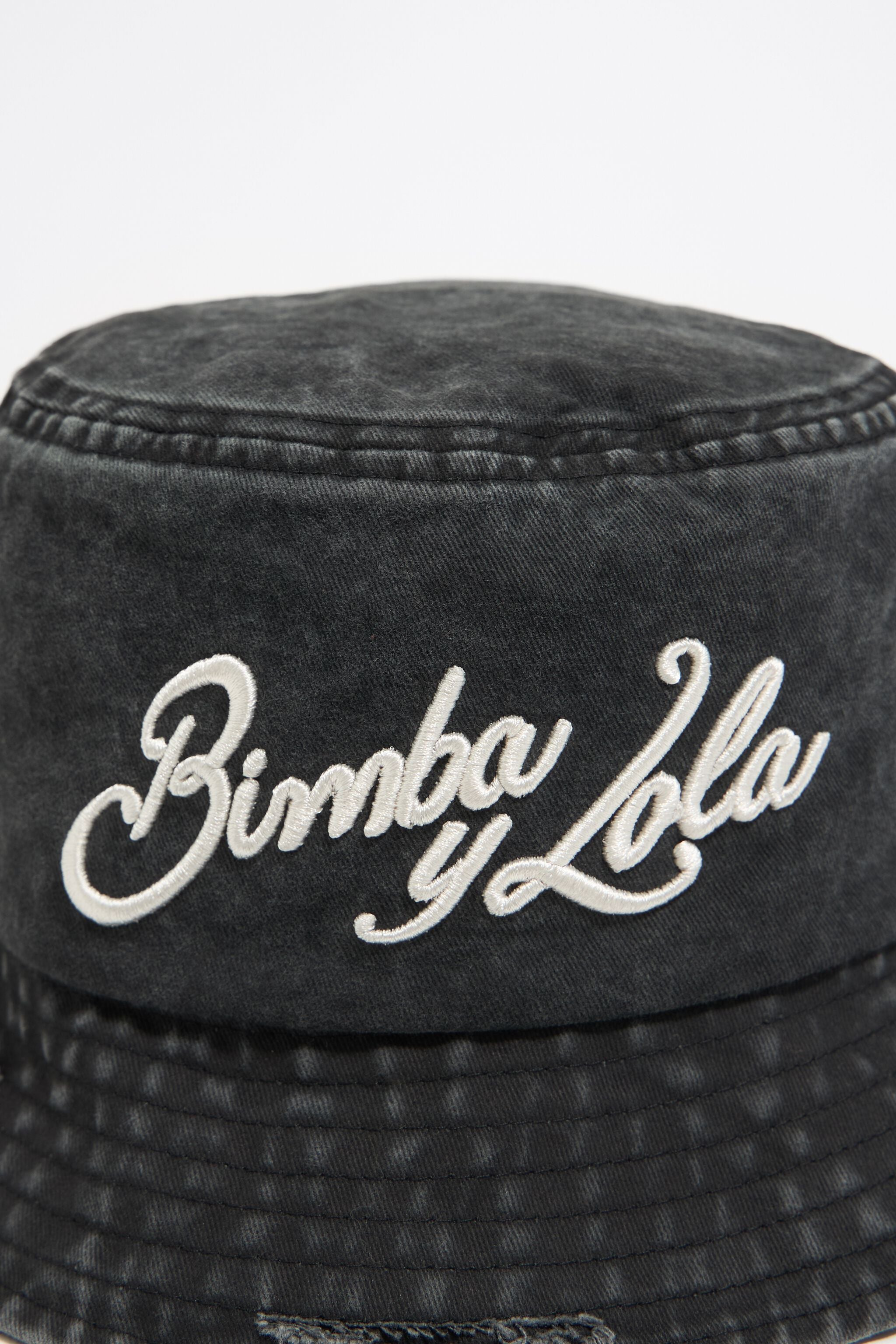 Black cotton bucket hat