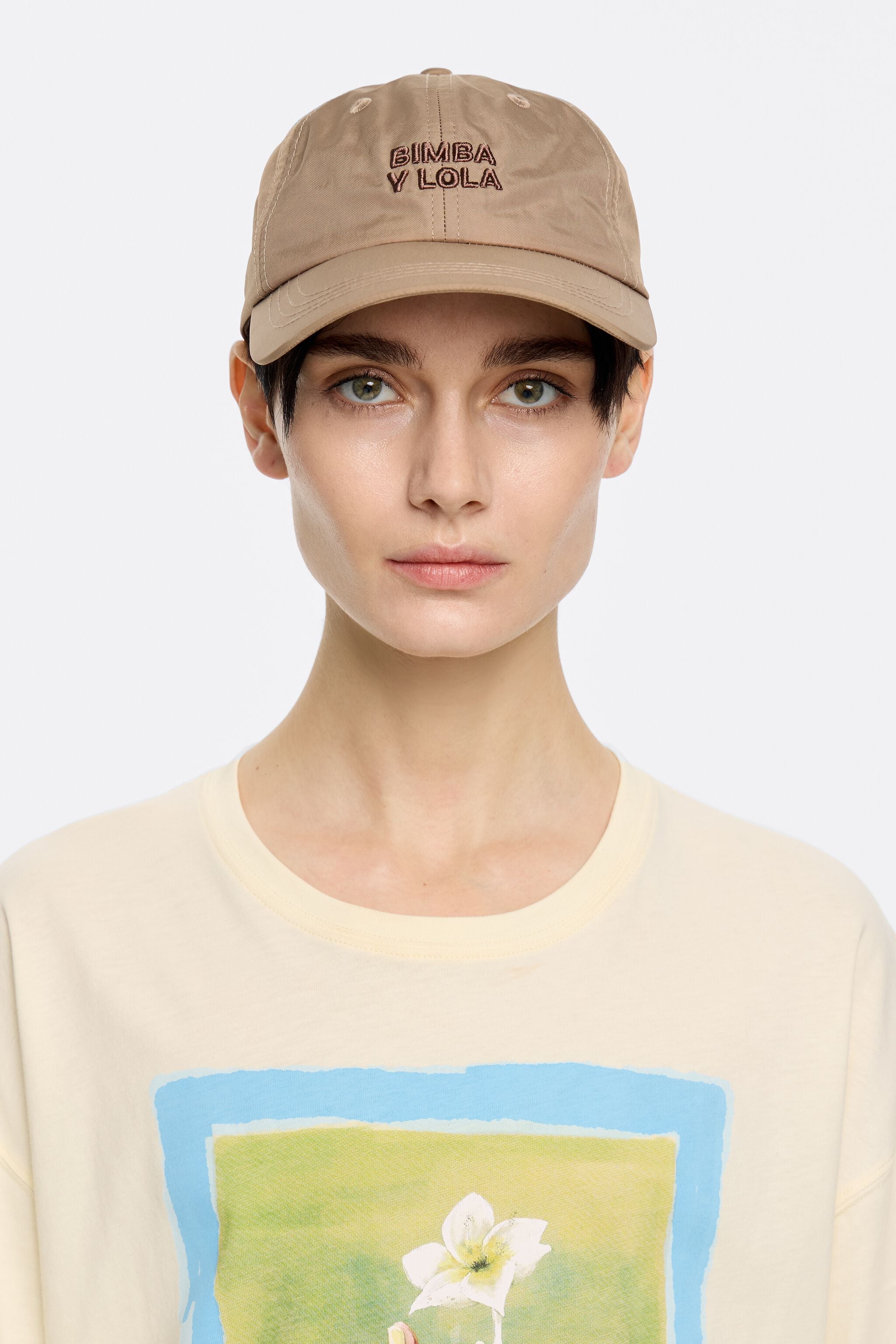 Camel nylon cap