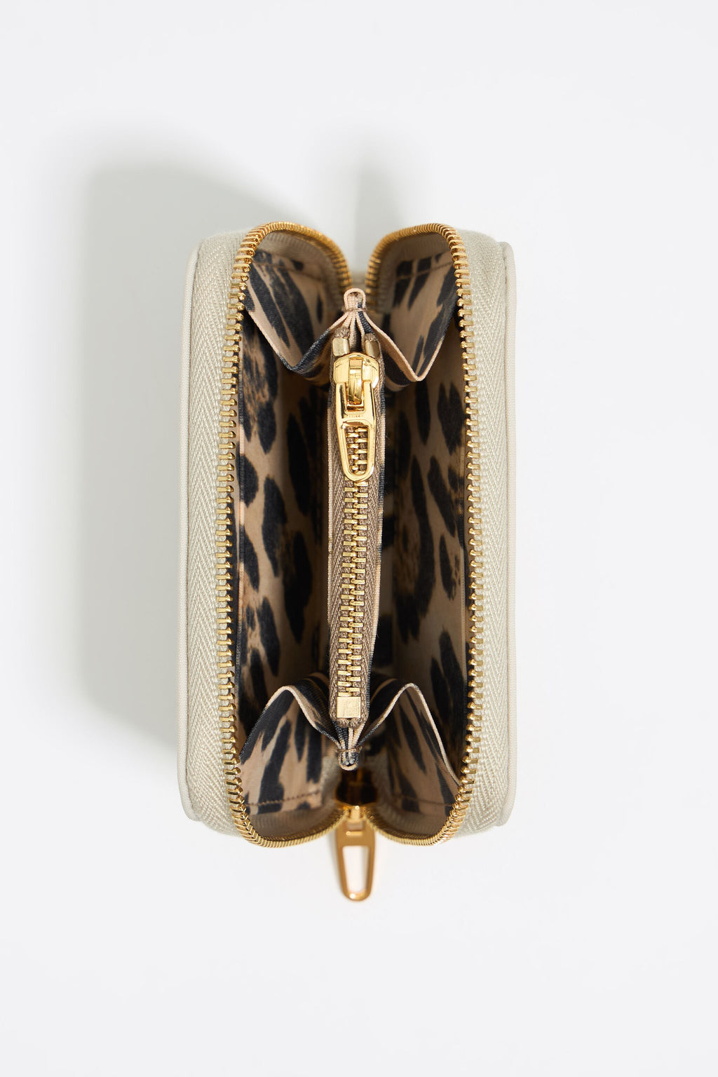 Stone white nylon purse