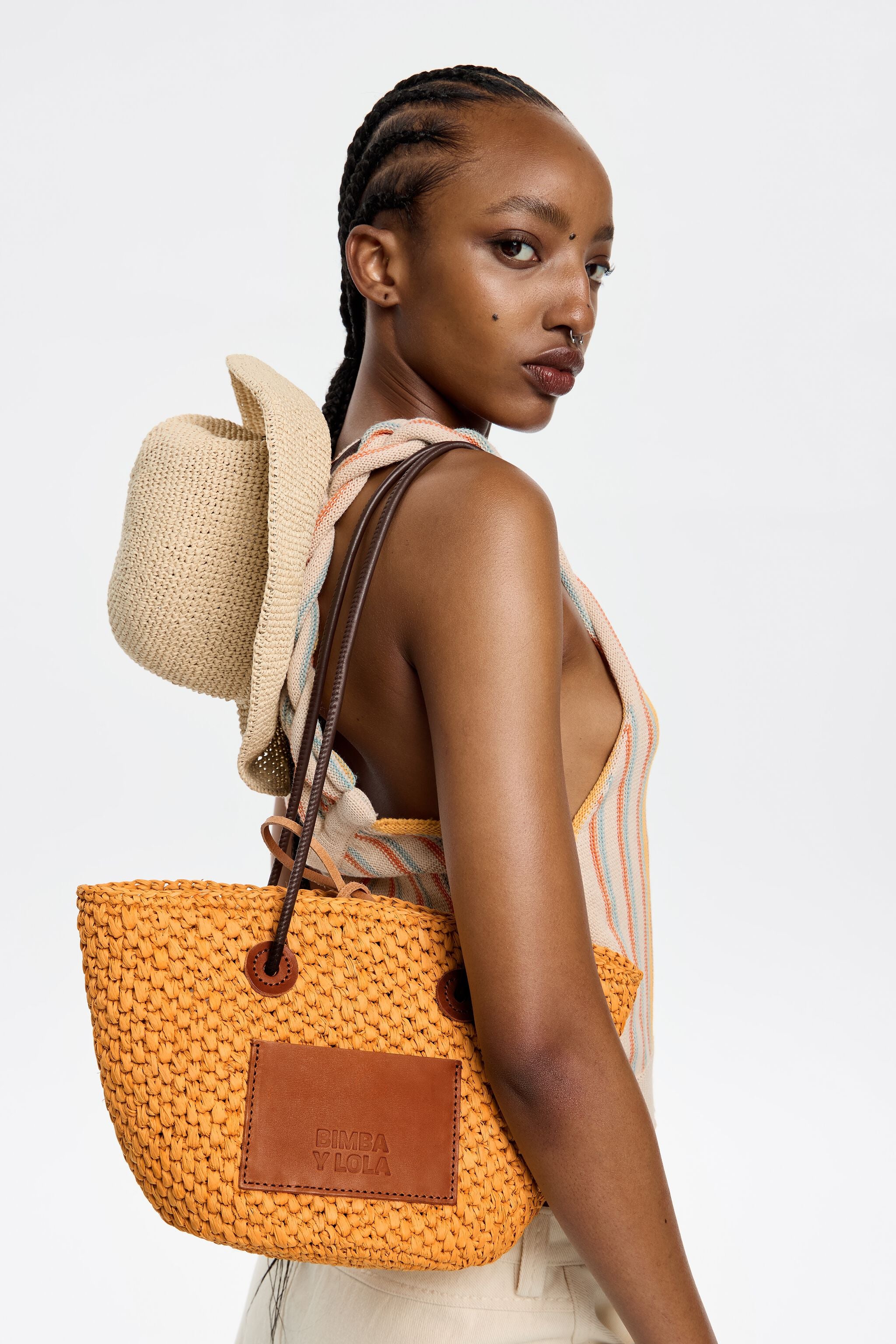 Medium tangerine basket