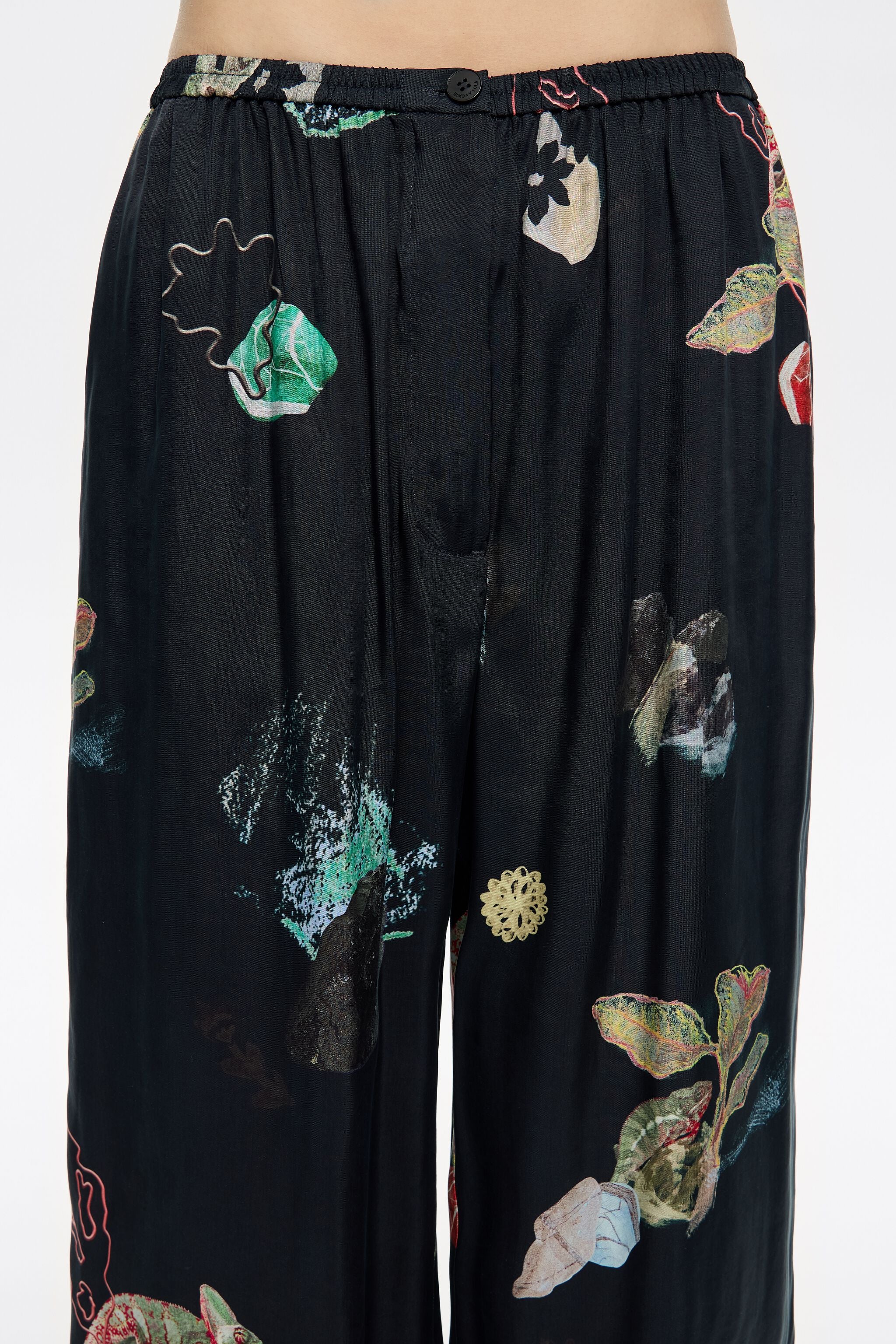 Anthracite Chameleon fluid joggers