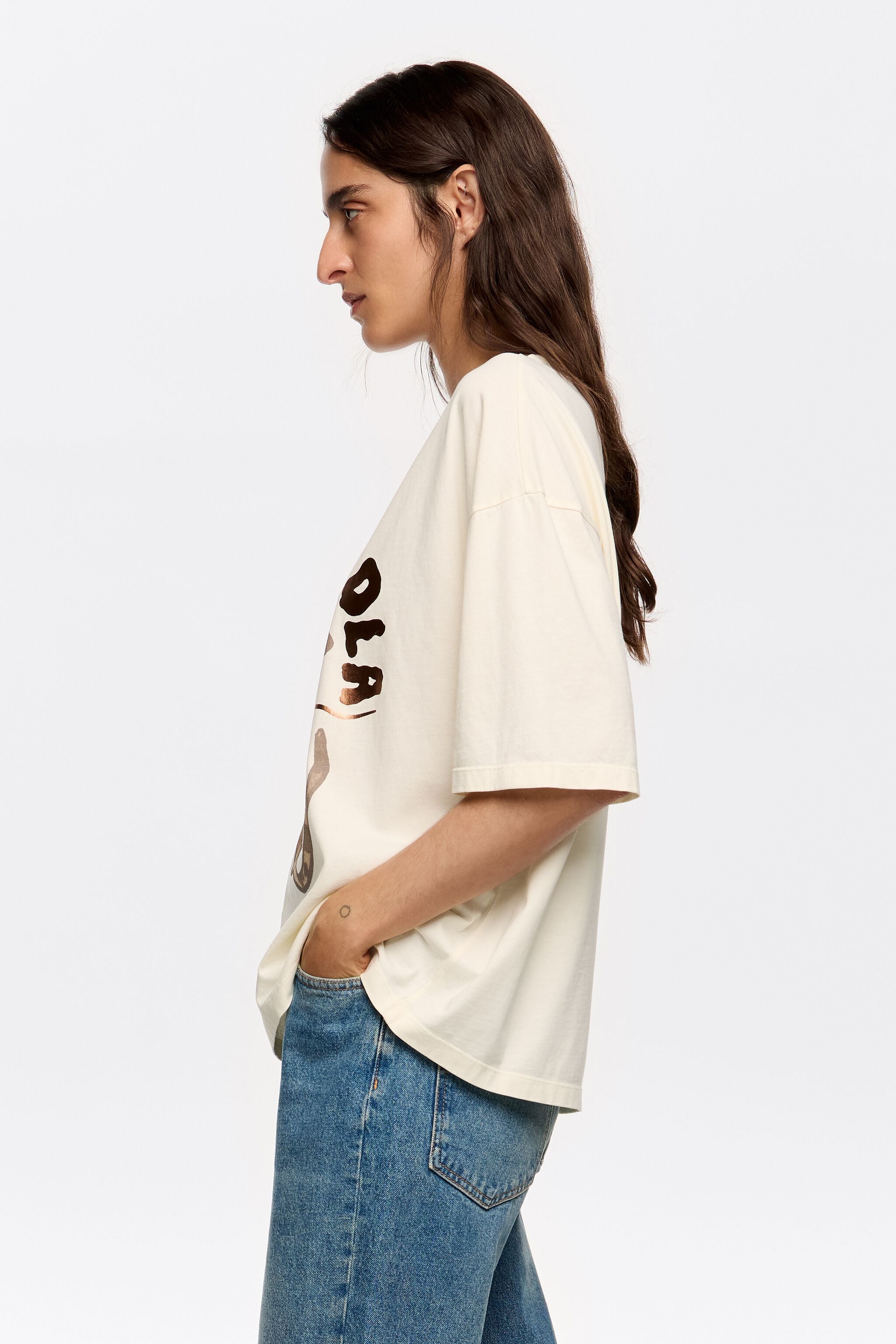 White logo t-shirt