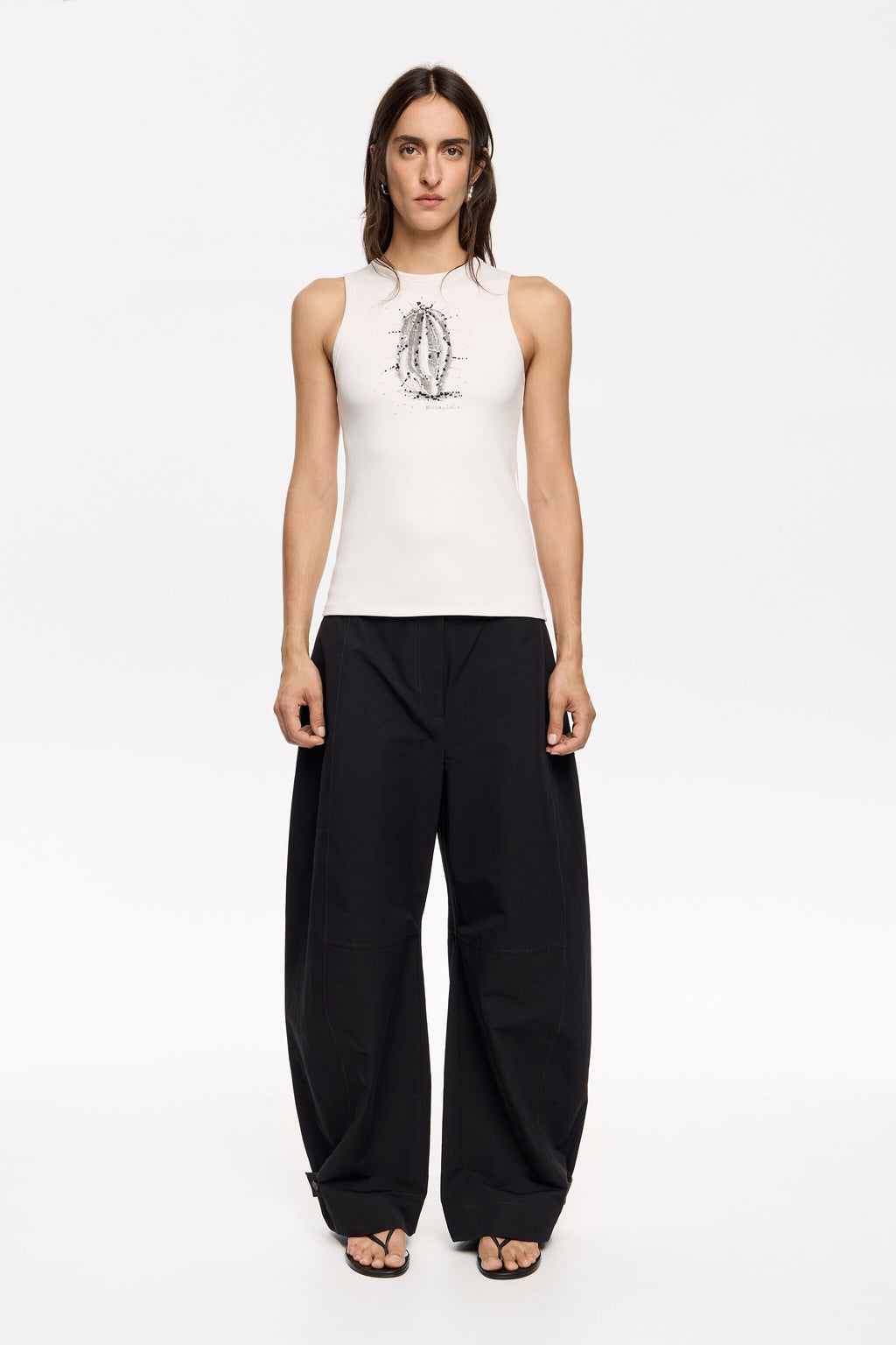 White logo T-shirt with beads