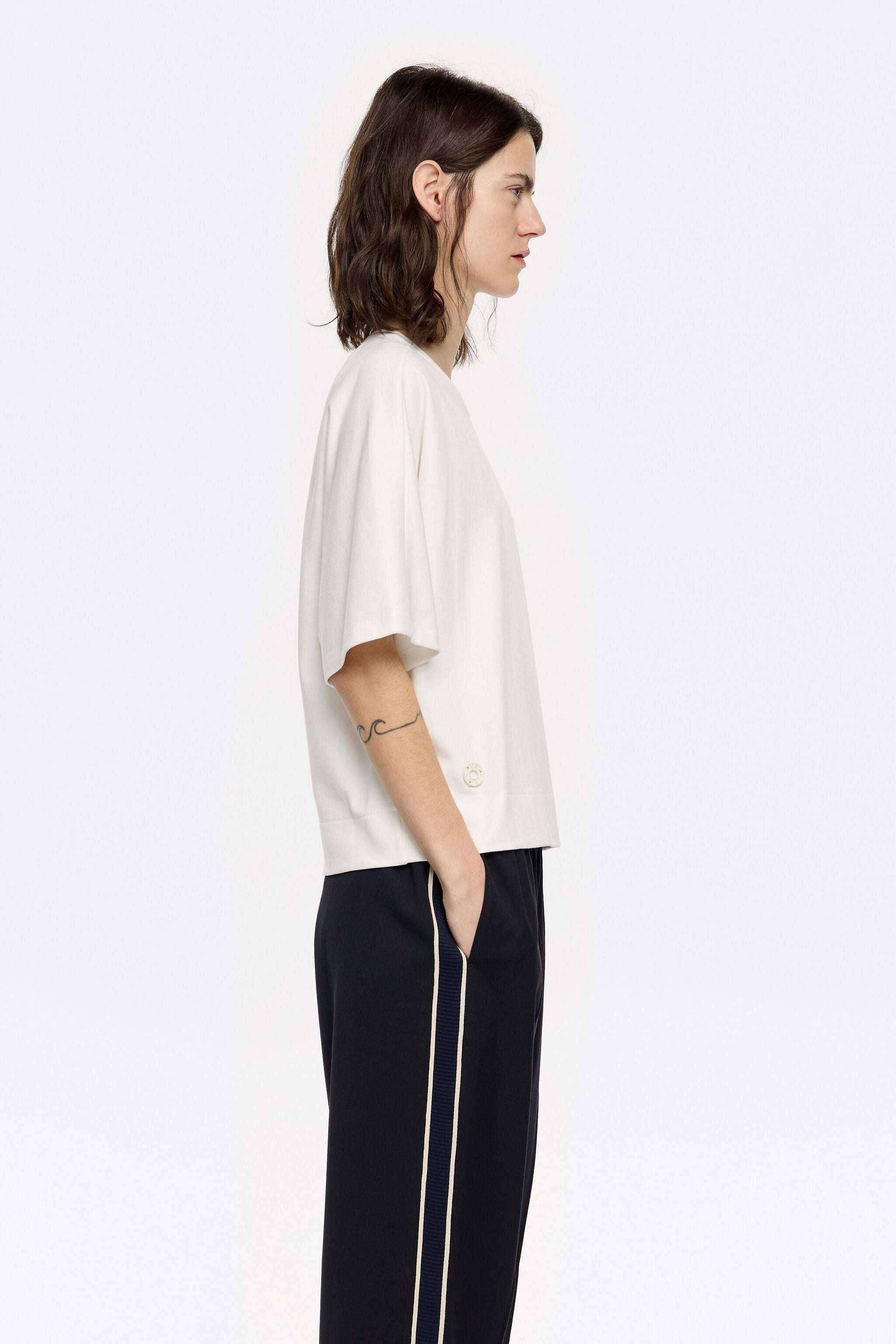 Ivory ponte di roma cape T-shirt