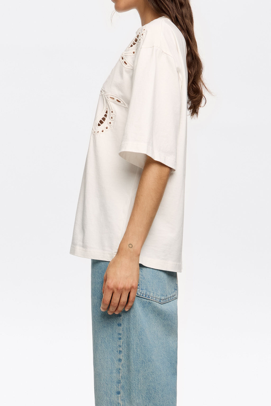 Ecru embroidered T-shirt