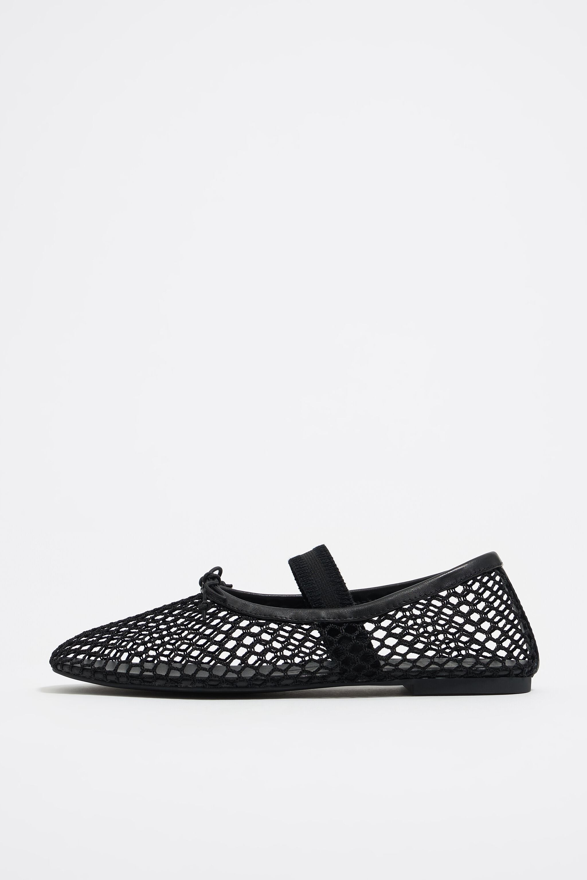 Black mesh ballerina
