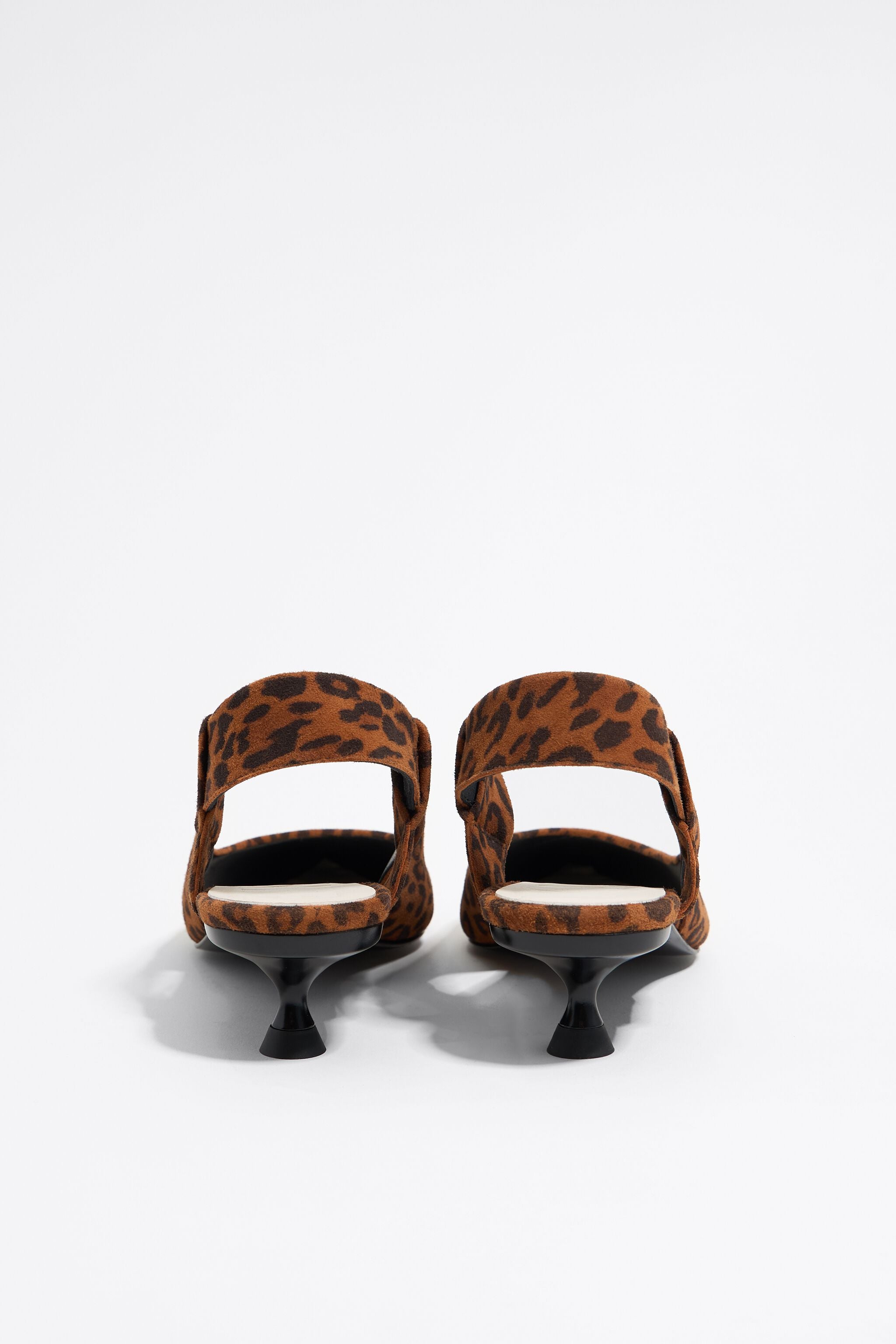 Leopard-print leather slingback court shoe