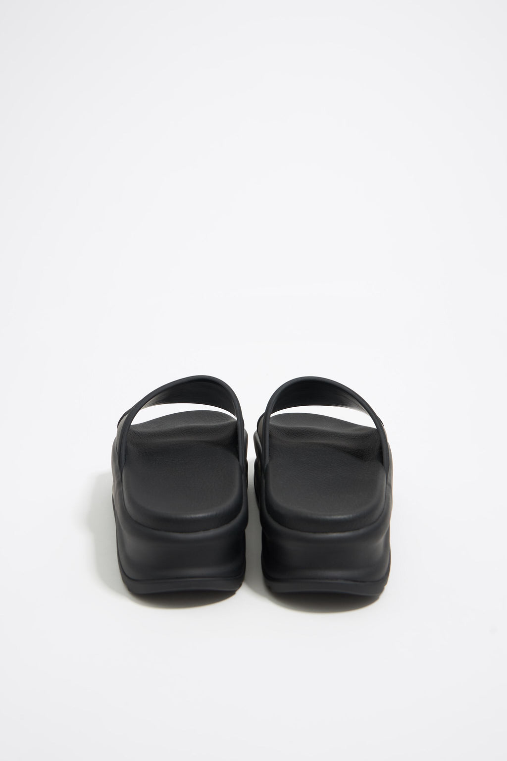 Black platform flip-flop