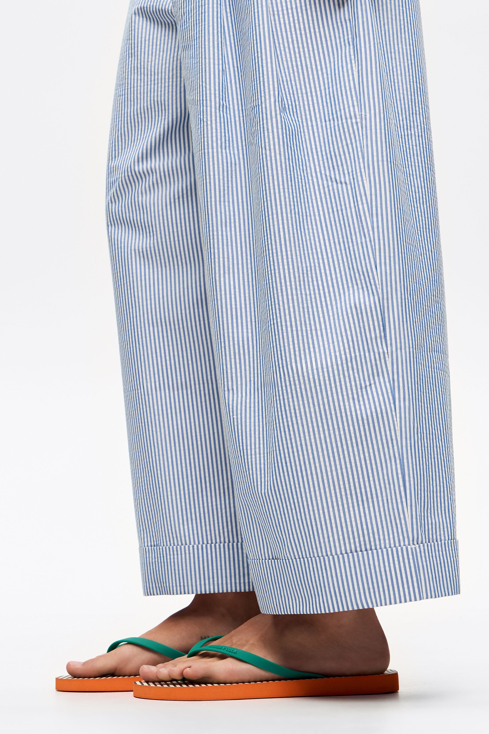 Striped flip-flop