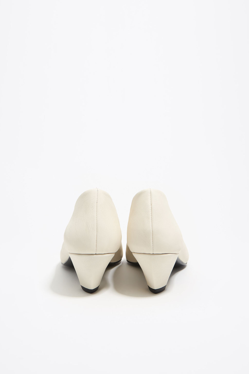 White leather medium heel court shoe