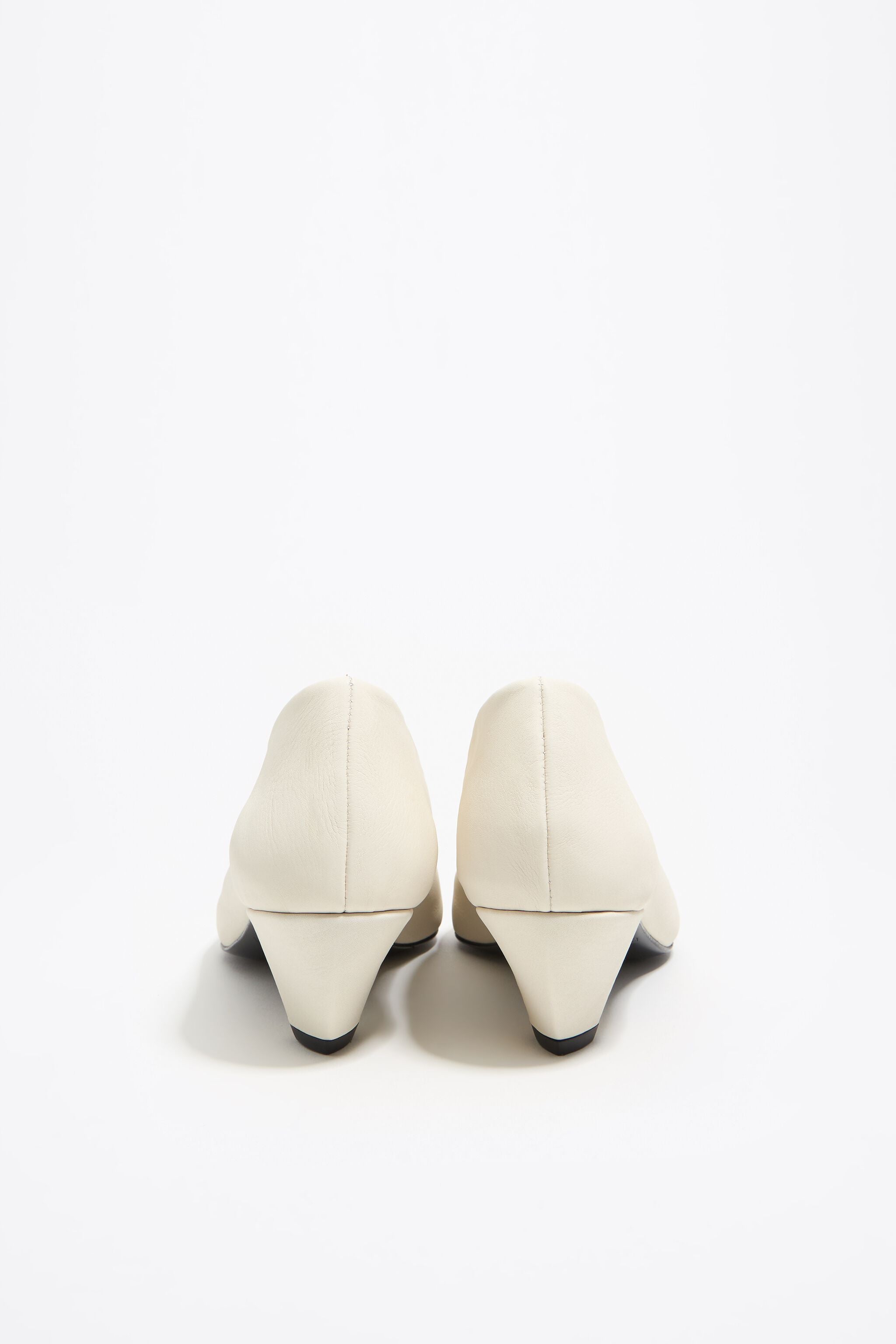 White leather medium heel court shoe