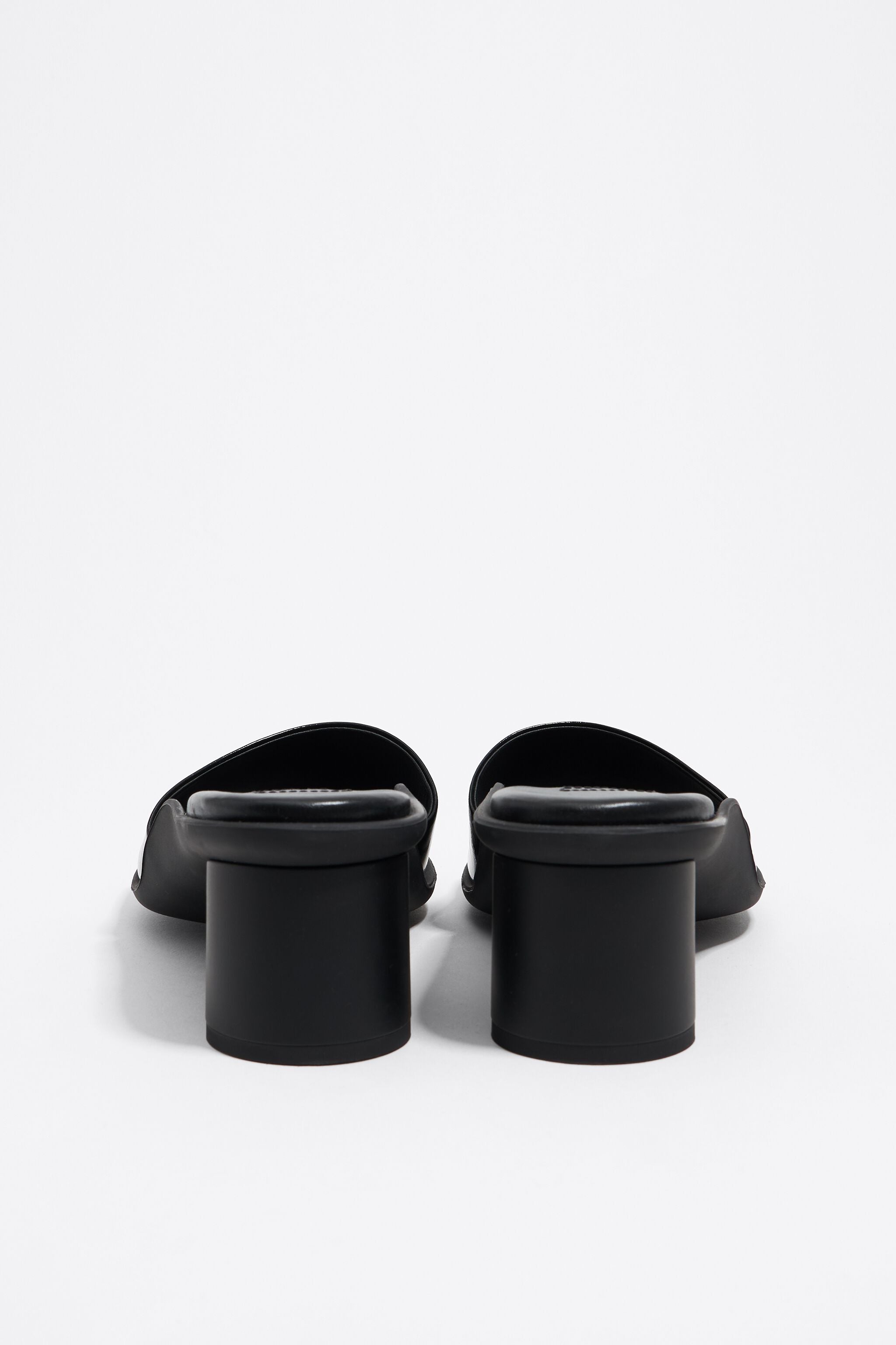 Black leather heel sandal
